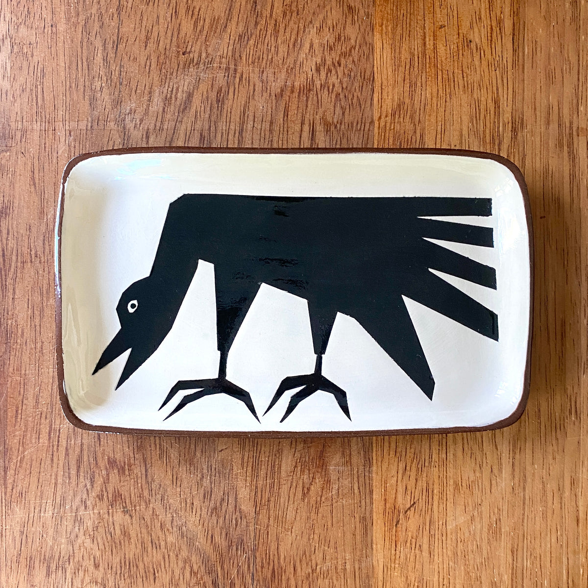 Rectangular foraging crow